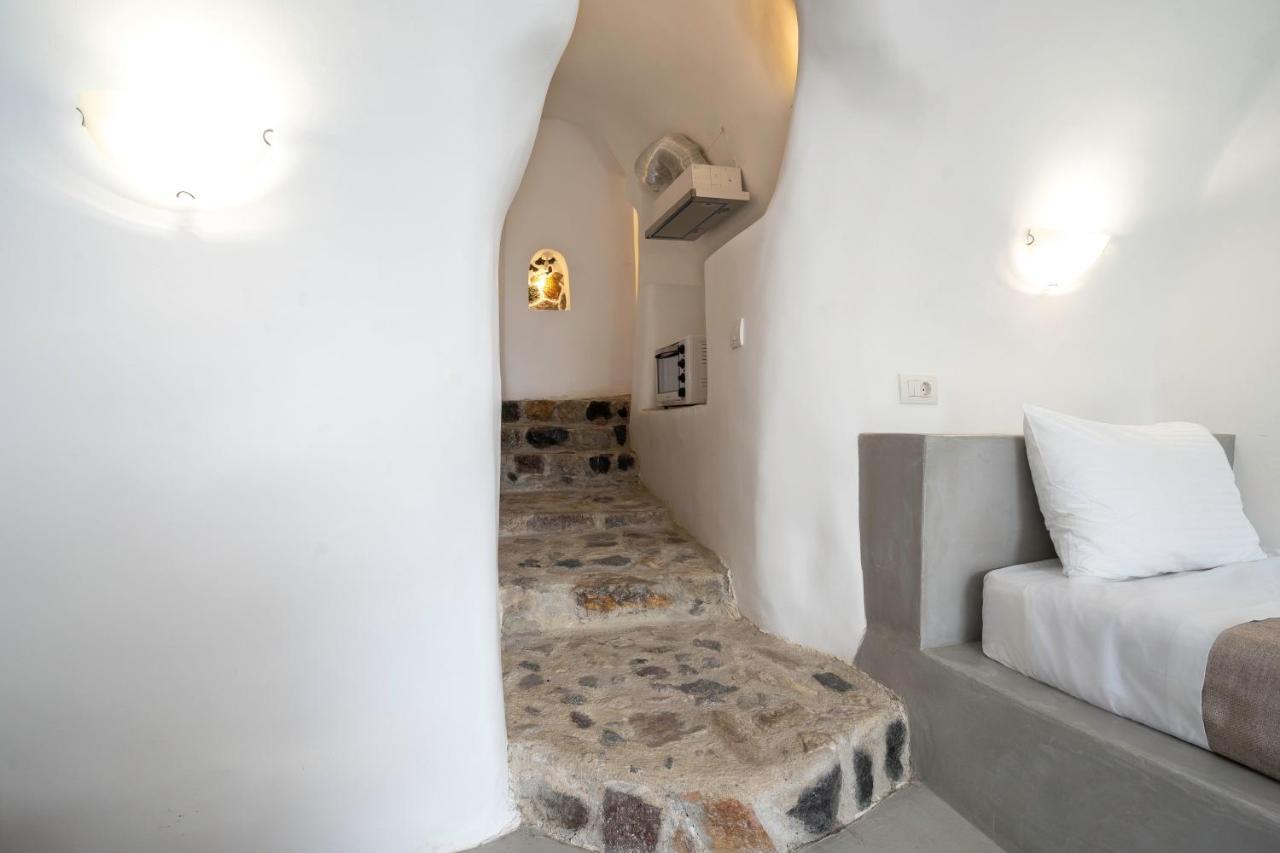 Deltami Santorini Apartment Pyrgos Kallistis Ngoại thất bức ảnh