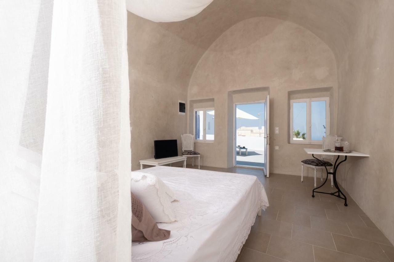 Deltami Santorini Apartment Pyrgos Kallistis Ngoại thất bức ảnh