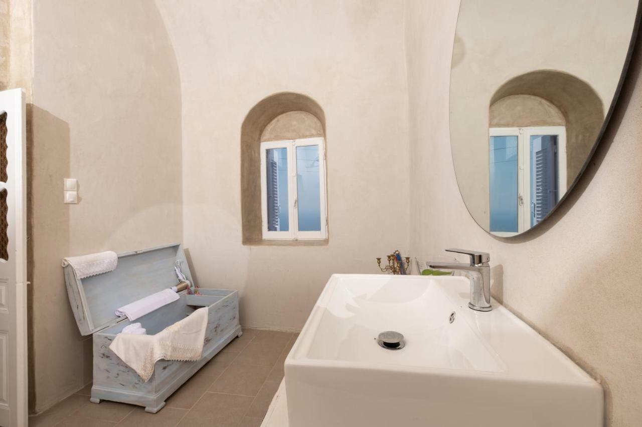 Deltami Santorini Apartment Pyrgos Kallistis Ngoại thất bức ảnh